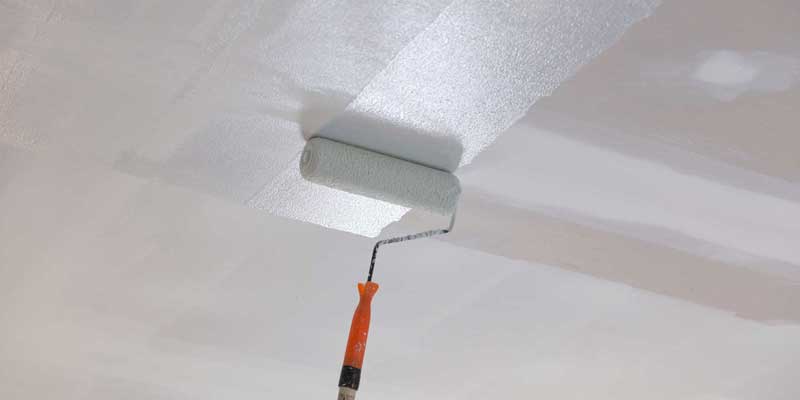 Acabados interiores y pintura de una vivienda en A Coruña
